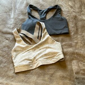 Old Navy Cream Stretch Sports Bra